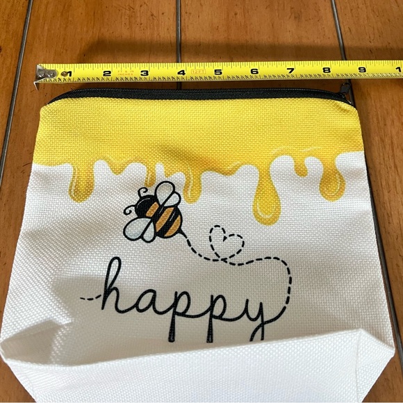 Be Happy Zippered Pouch For Cosmetics, Makeup, Travel Or Unique Gift. - Picture 4 of 7